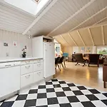 Alrun - 150m From The Sea By Interhome *